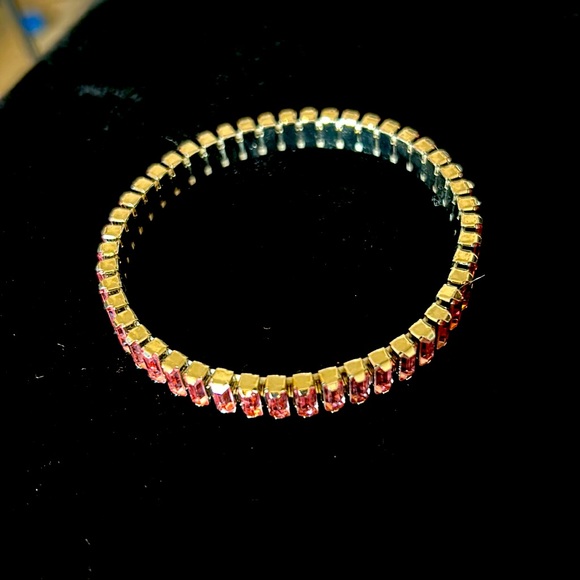 Touchstone Crystal Swarovski Crystal stretchy bracelet new and pink. - Picture 2 of 4